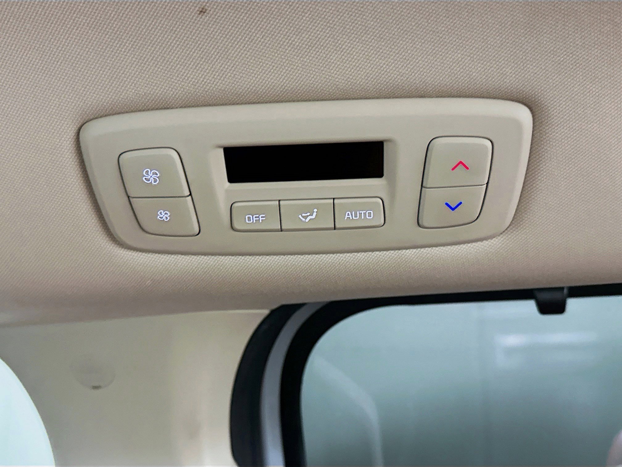 Used 2022 Kia Carnival SX image 27