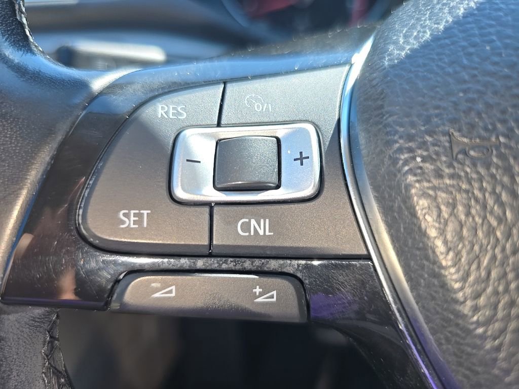 Used 2017 Volkswagen Passat 1.8T SE image 19