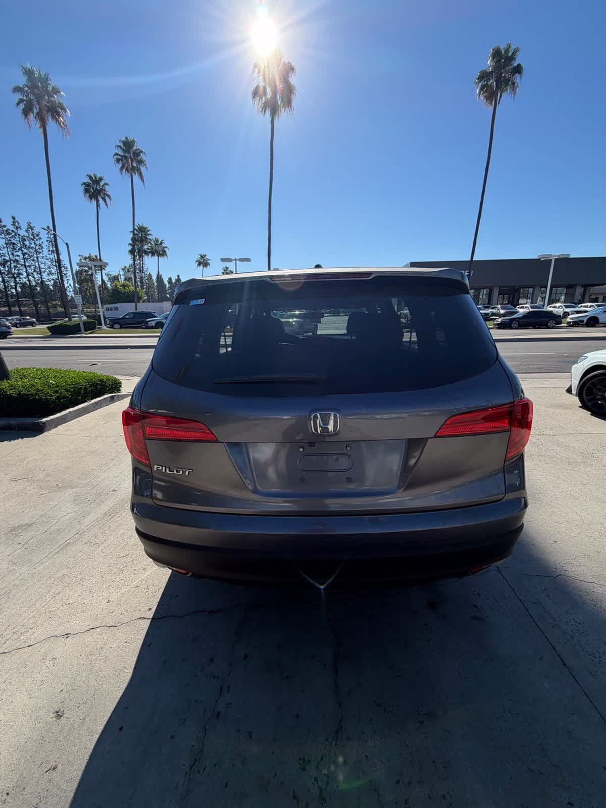 Used 2017 Honda Pilot EX-L image 6
