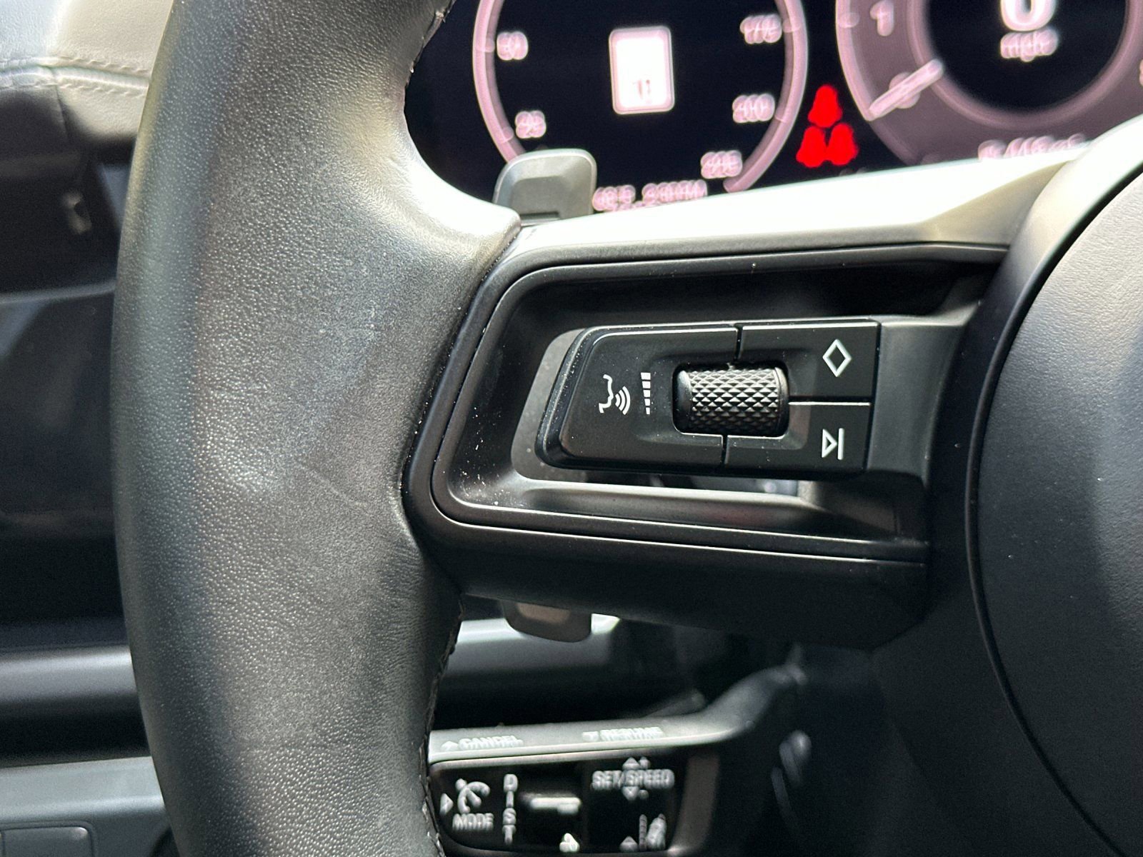 Used 2025 Porsche Panamera GTS image 27