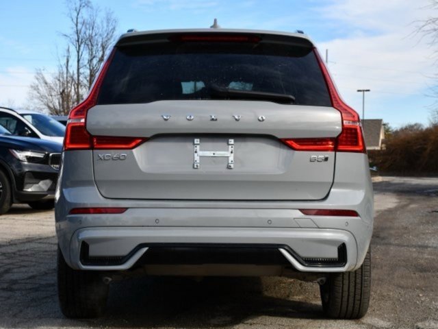 Certified 2025 Volvo XC60 B5 Plus image 6