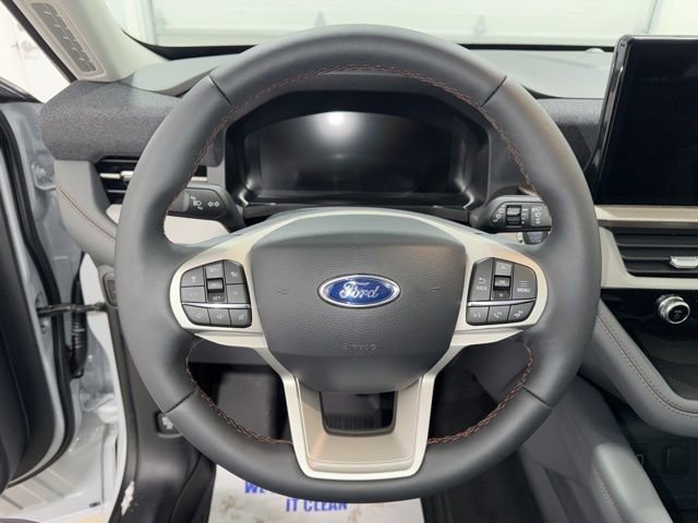 New 2026 Ford Explorer Active w/ Active Comfort Package image 16