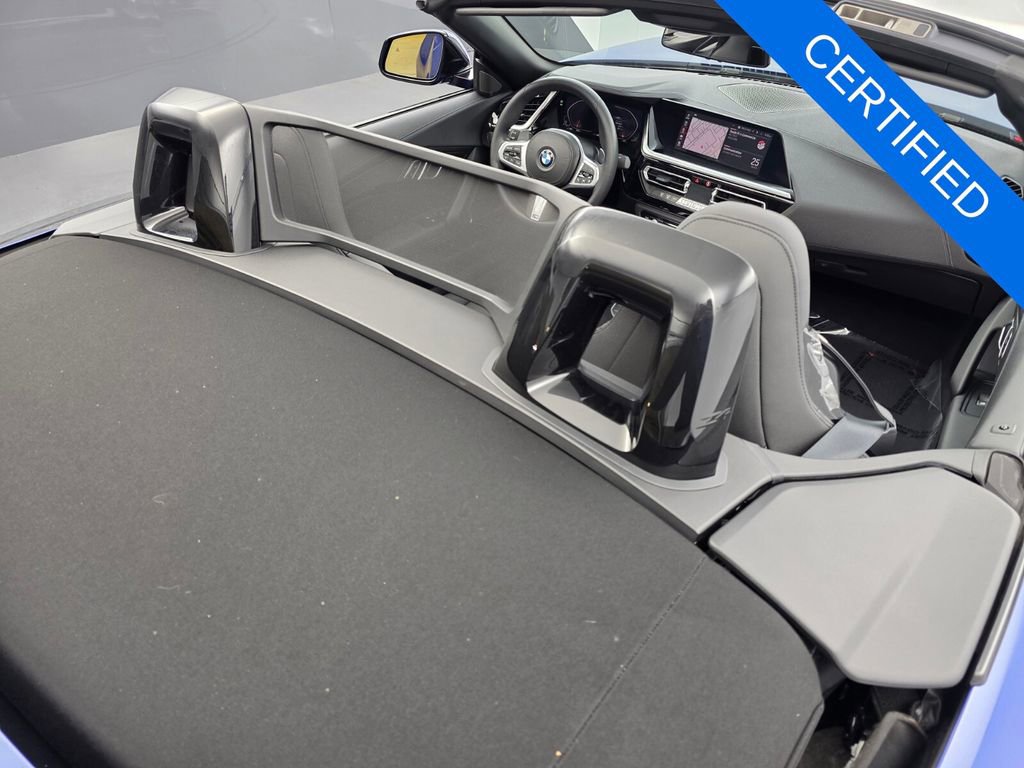 Used 2023 BMW Z4 sDrive30i w/ Driving Assistance Package image 15