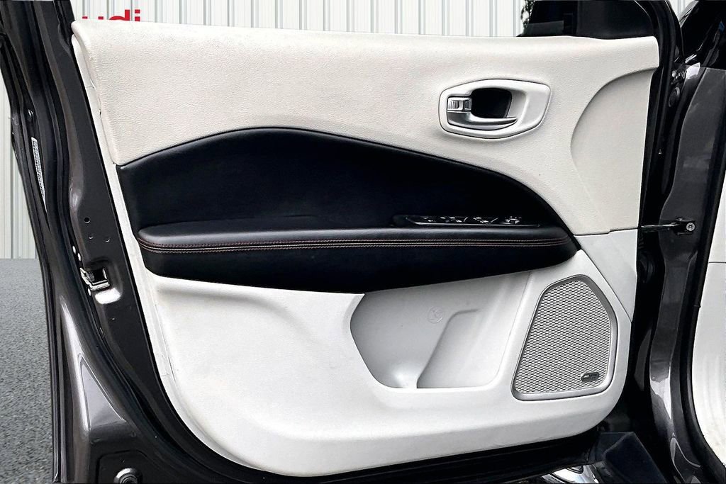 Used 2021 Jeep Compass Limited w/ Sun and Sound Group image 20