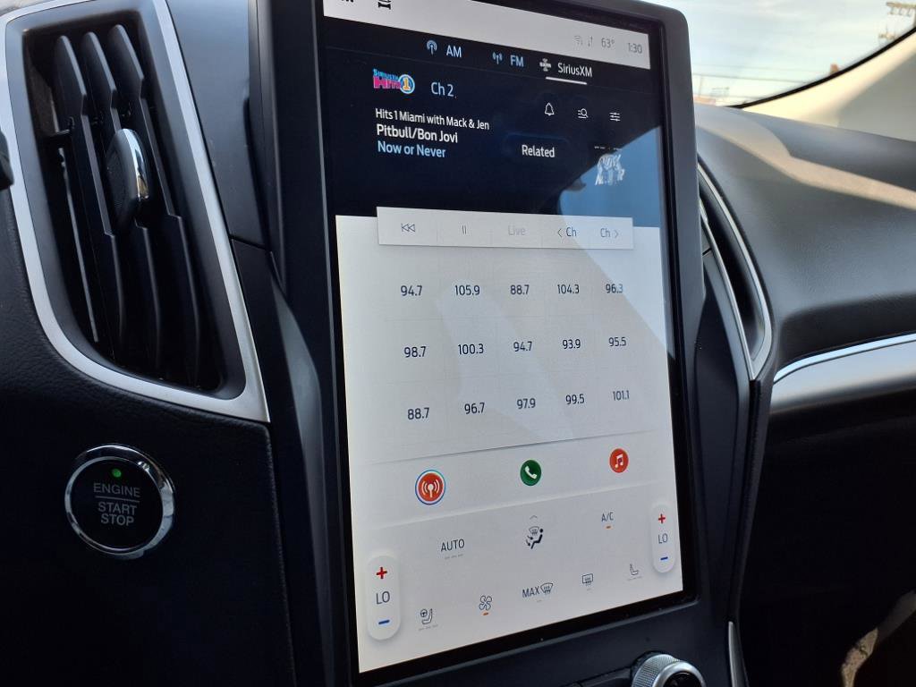 Used 2023 Ford Edge SEL w/ Sport Appearance Package image 11