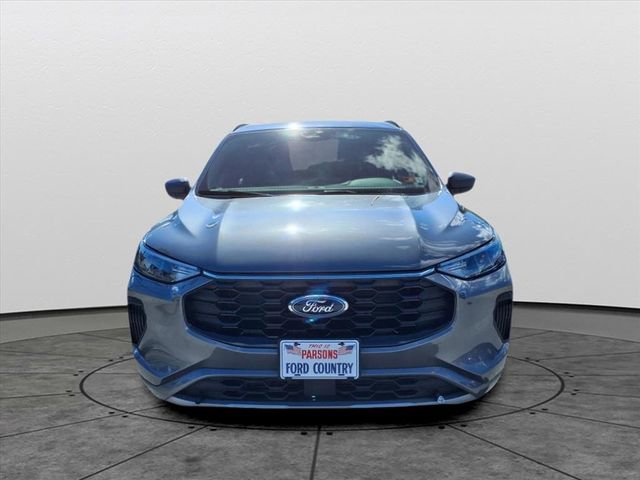 Used 2023 Ford Escape ST-Line w/ Tech Pack #1 image 2