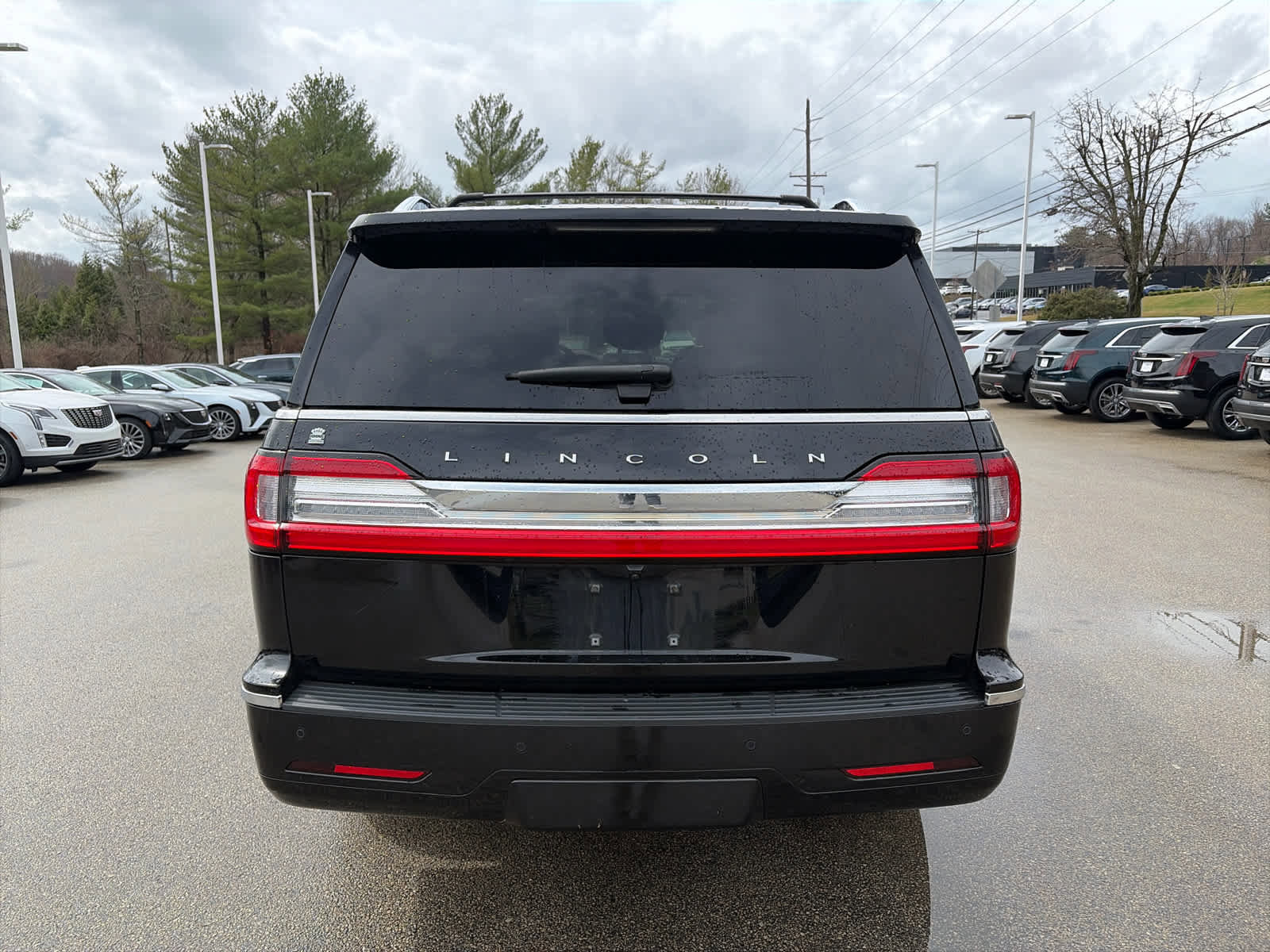 Used 2021 Lincoln Navigator L Reserve image 3