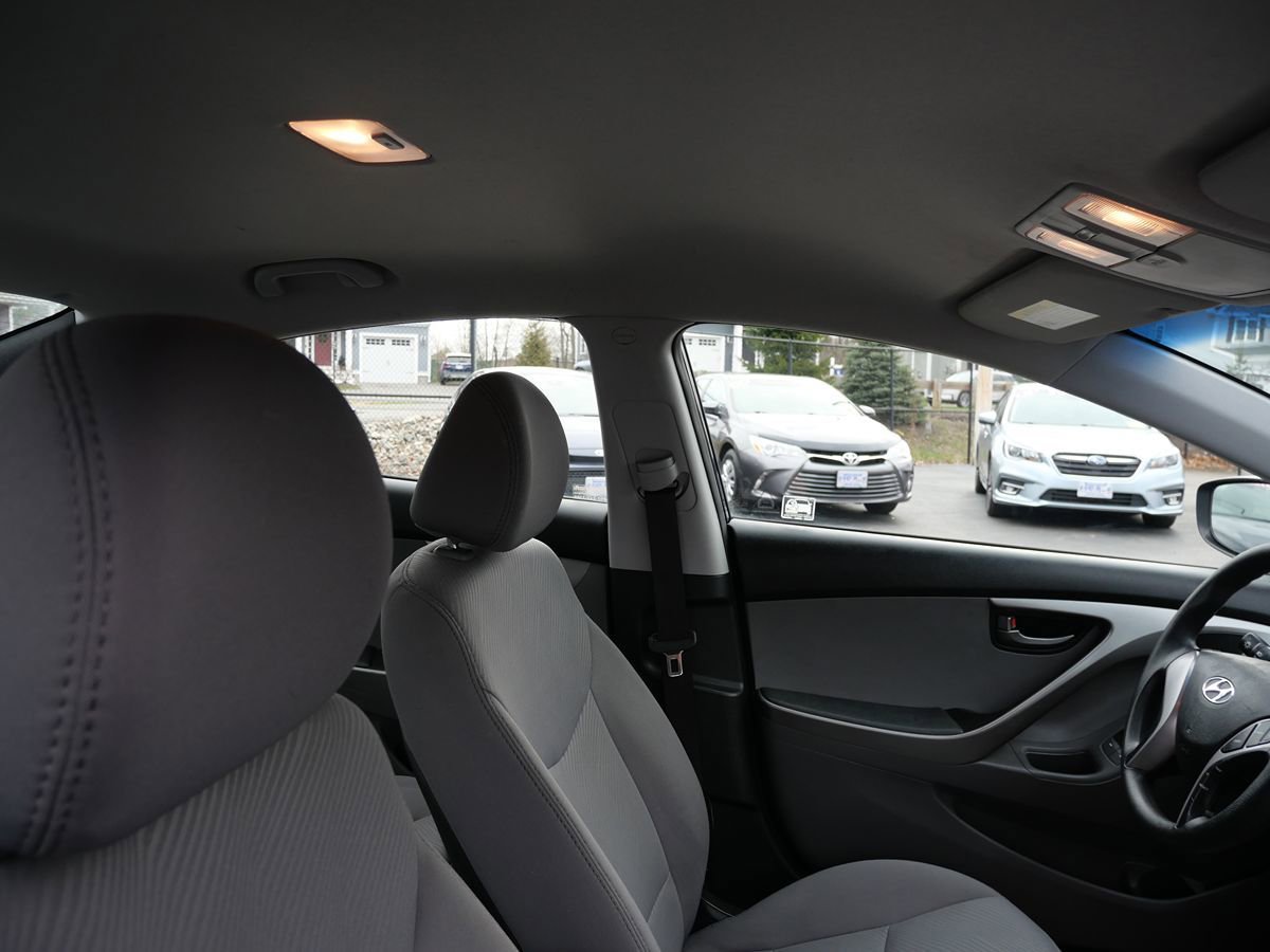 Used 2013 Hyundai Elantra GLS FWD image 26