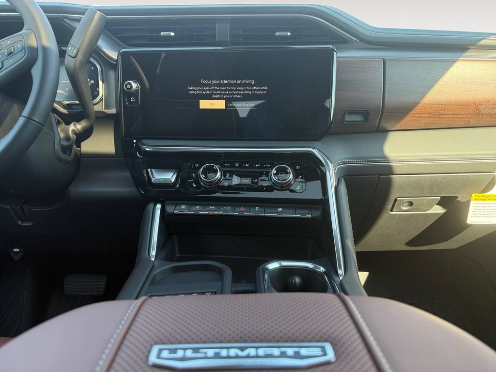 New 2026 GMC Sierra 3500 Denali Ultimate AWD/4WD image 11