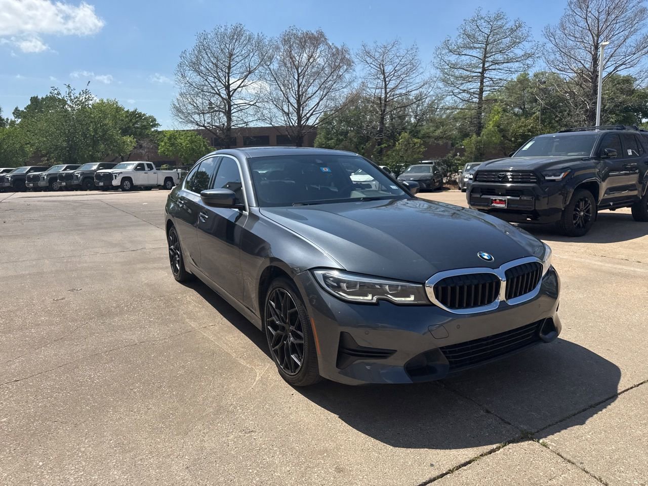 Used 2020 BMW 330i Sedan w/ Convenience Package image 3