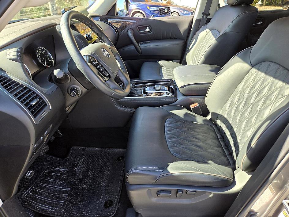 Used 2024 Nissan Armada Platinum w/ Captain's Chairs Package image 9