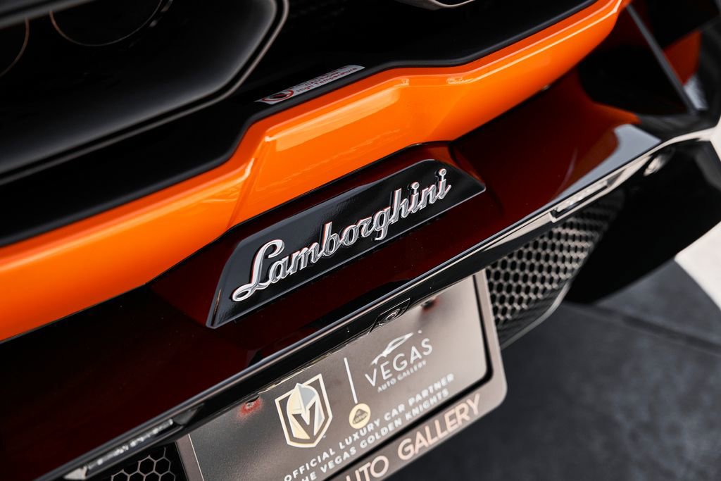 Used 2024 Lamborghini Revuelto AWD/4WD image 16