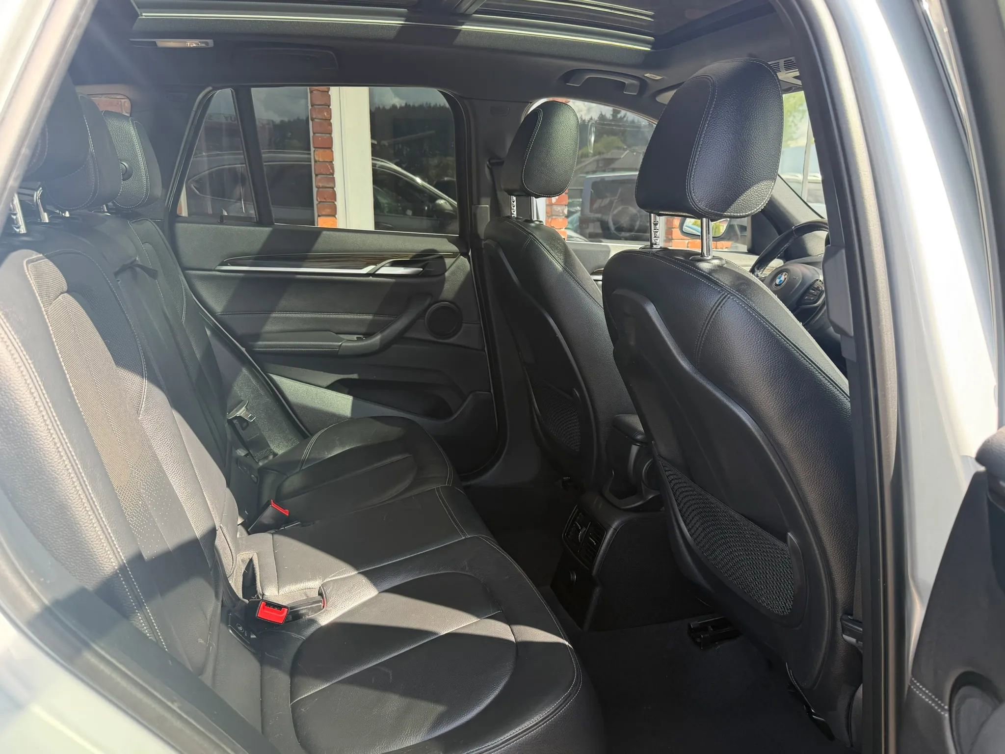 Used 2017 BMW X1 xDrive28i AWD/4WD image 12