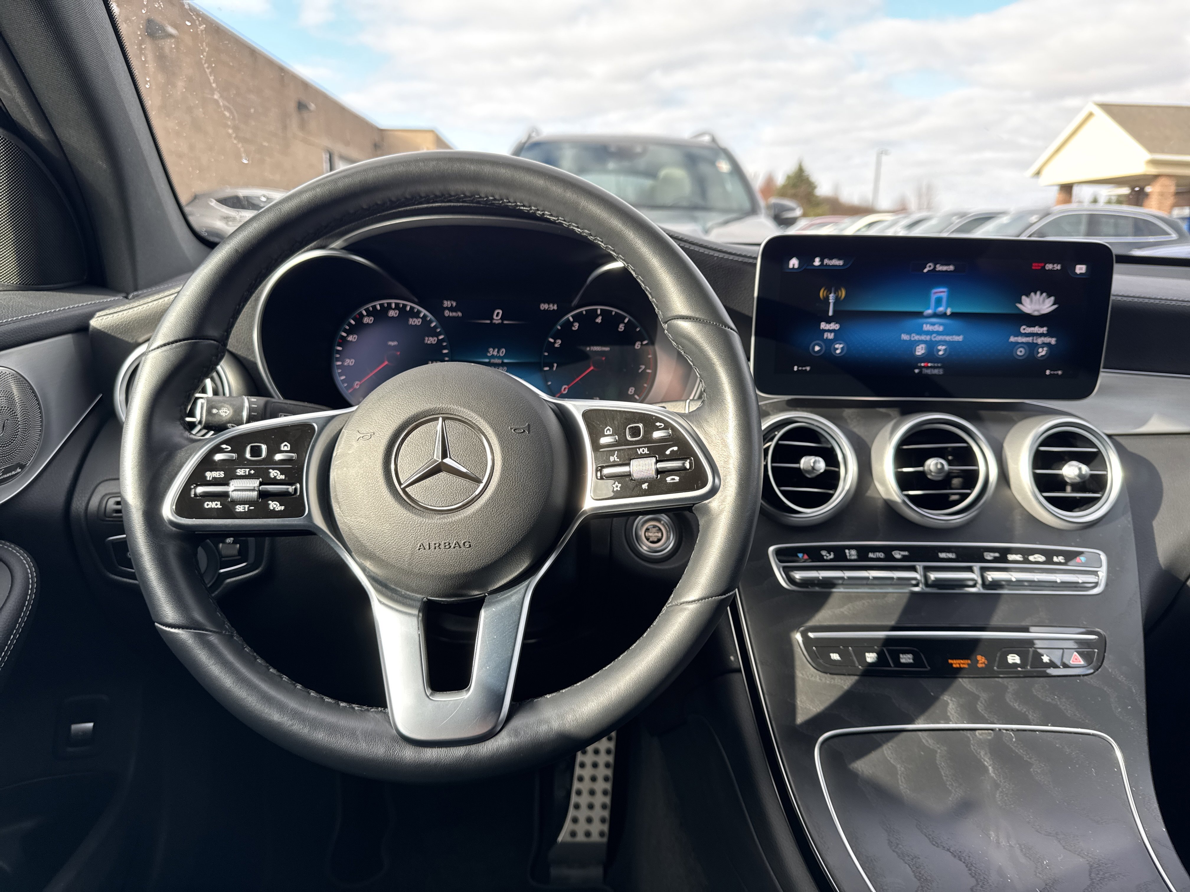 Used 2023 Mercedes-Benz GLC 300 4MATIC Coupe image 11