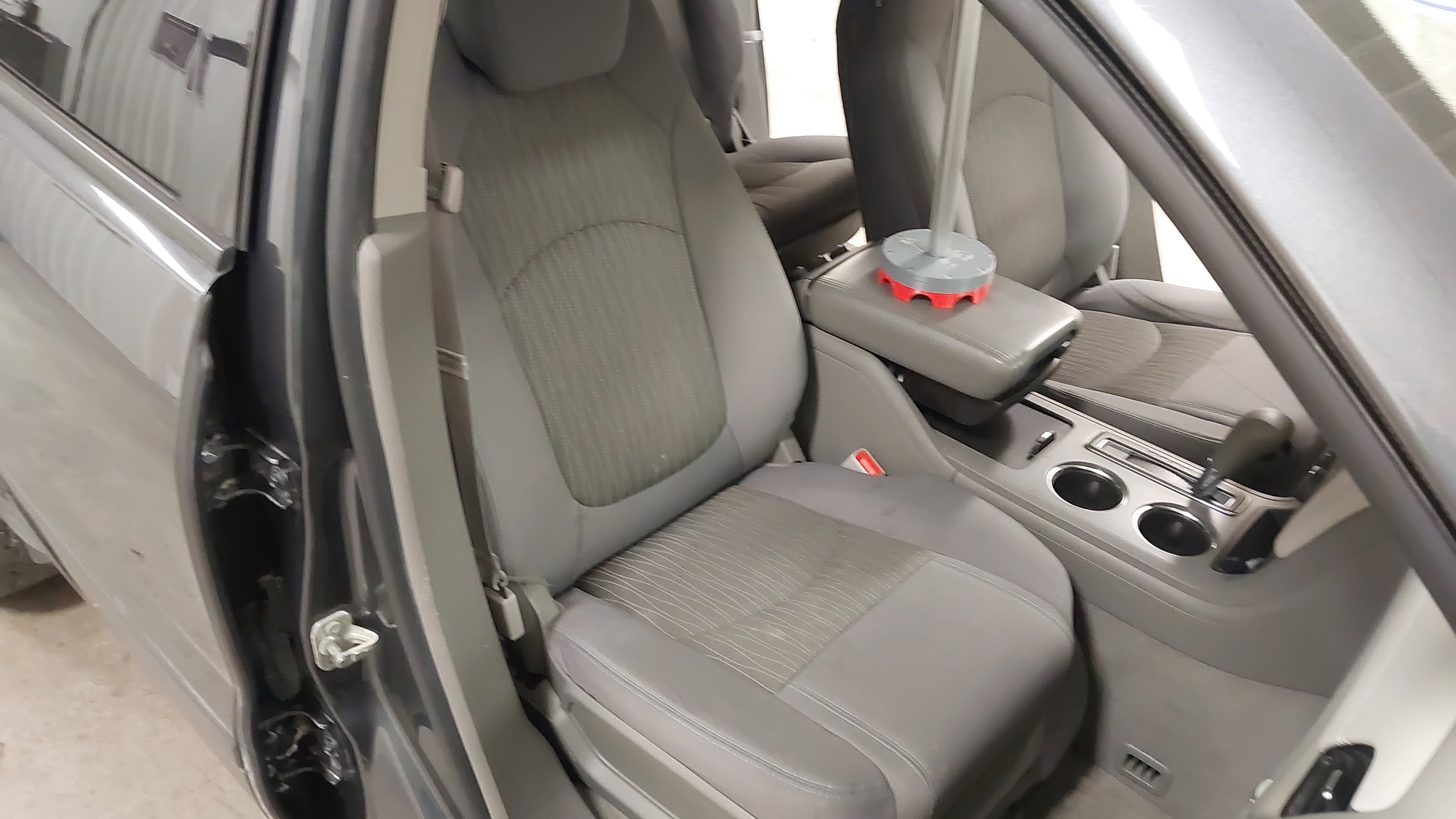 Used 2014 Chevrolet Traverse LS FWD image 28