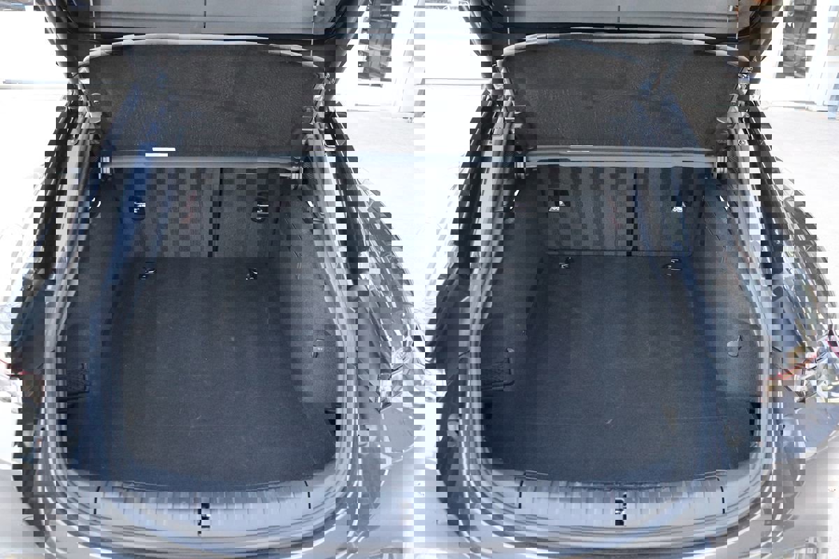 Used 2022 Porsche Taycan 4 Cross Turismo image 54