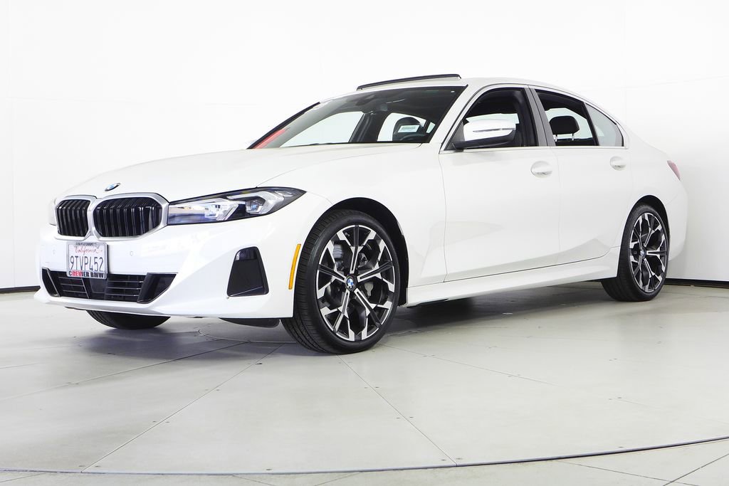 Used 2025 BMW 330i Sedan w/ Convenience Package RWD image 2