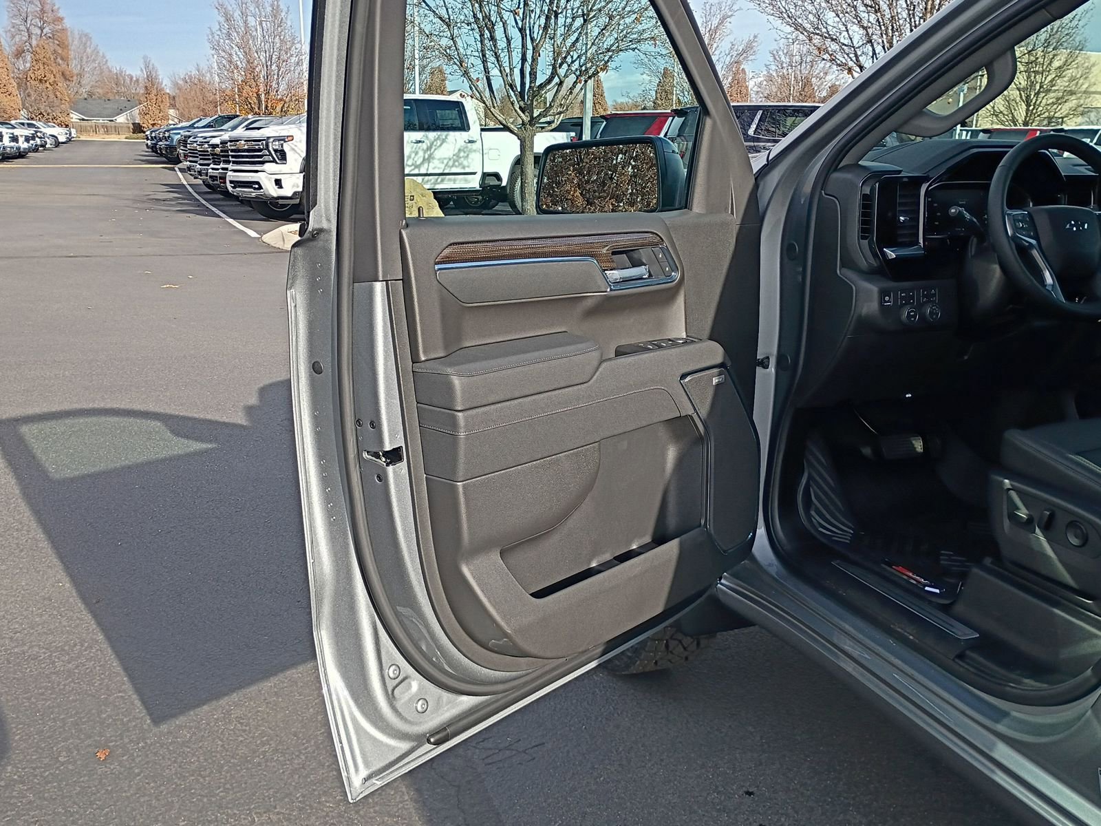 New 2026 Chevrolet Silverado 1500 LT Trail Boss w/ LT Trail Boss Premium Package image 32