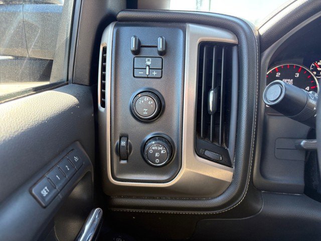 Used 2016 GMC Sierra 2500 Denali w/ Duramax Plus Package image 17