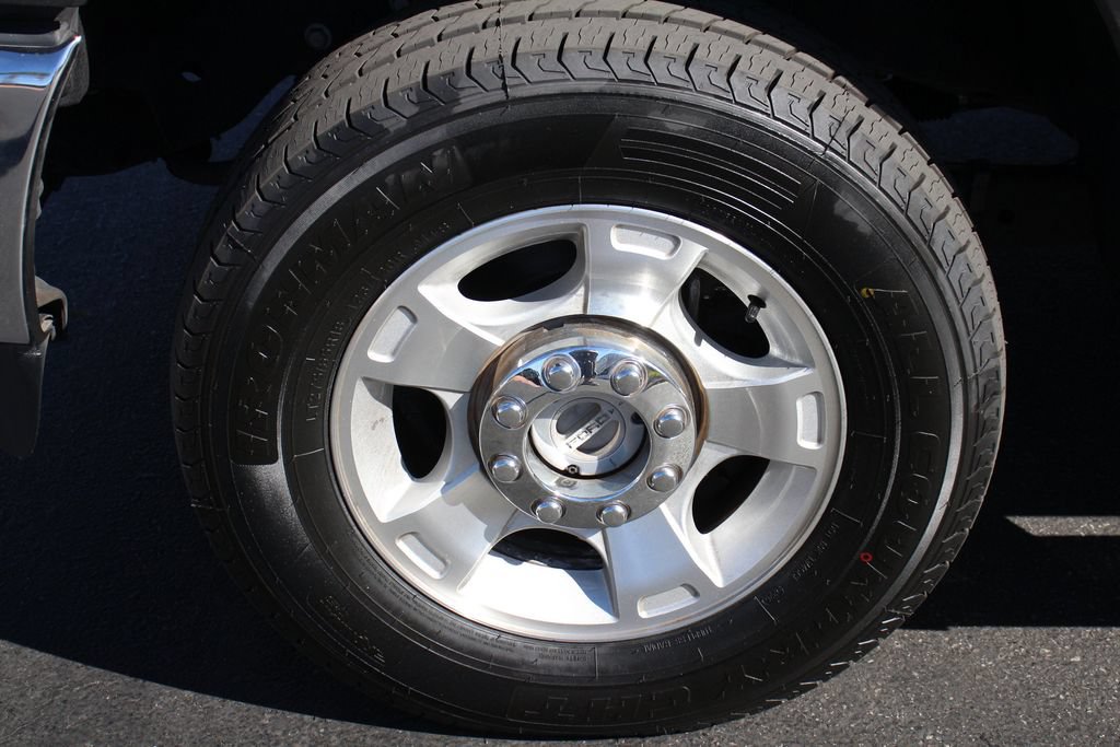 Used 2016 Ford F250 XLT w/ XLT Value Package AWD/4WD image 13