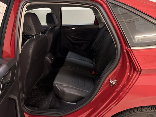 Certified 2024 Volkswagen Jetta SEL FWD image 21