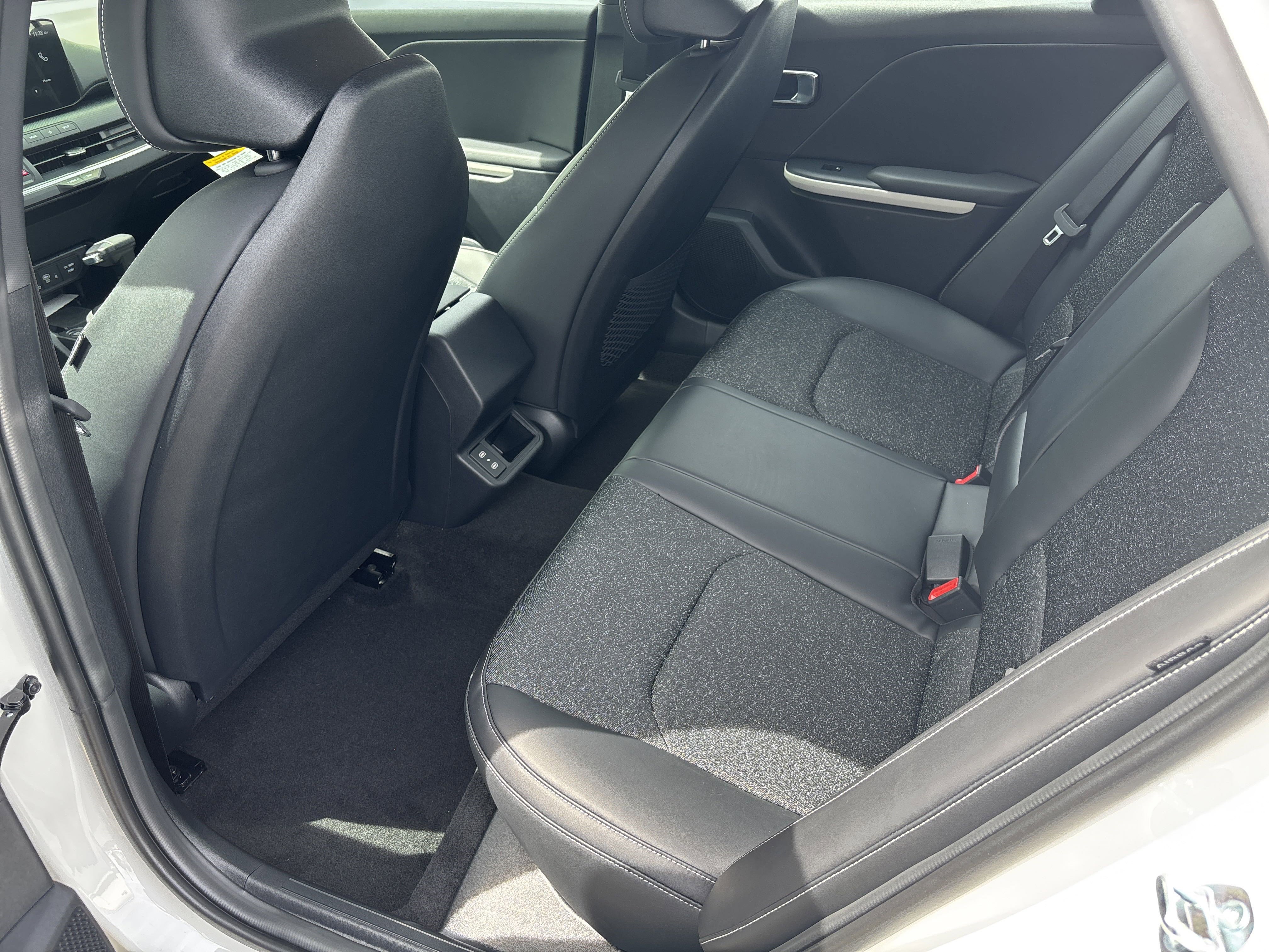 New 2025 Kia K4 GT-Line image 23