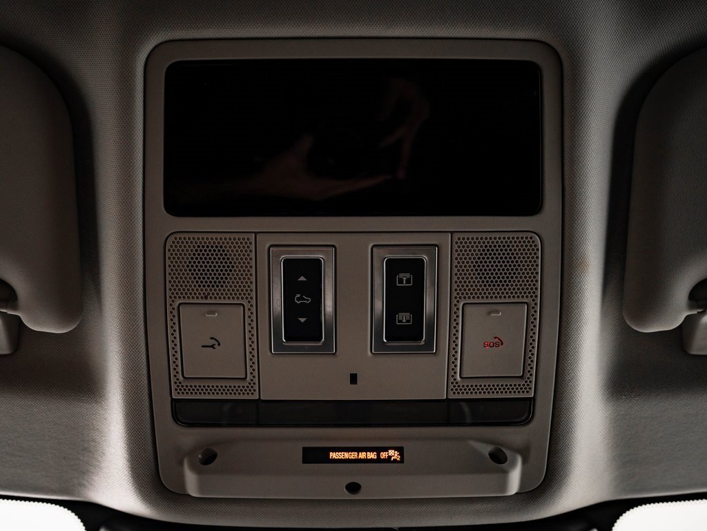 Used 2023 Land Rover Range Rover Evoque SE image 39