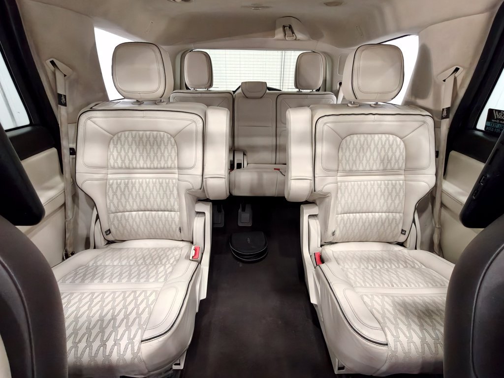 Used 2019 Lincoln Navigator Black Label w/ Cargo Package AWD/4WD image 33