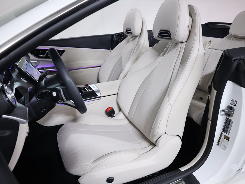 Used 2025 Mercedes-Benz CLE 450 4MATIC Cabriolet image 44