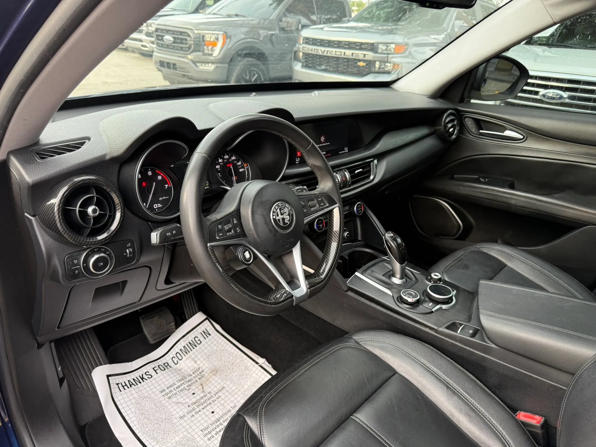 Used 2018 Alfa Romeo Stelvio AWD image 11