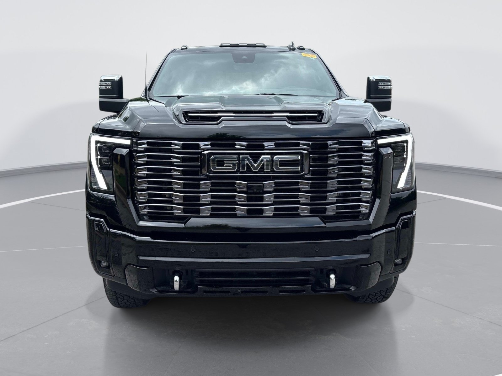 Used 2026 GMC Sierra 2500 Denali Ultimate AWD/4WD image 2