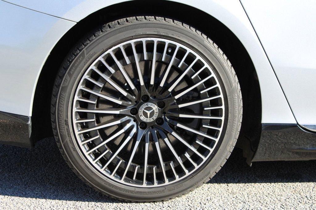 Used 2022 Mercedes-Benz EQS 450+ Sedan image 30