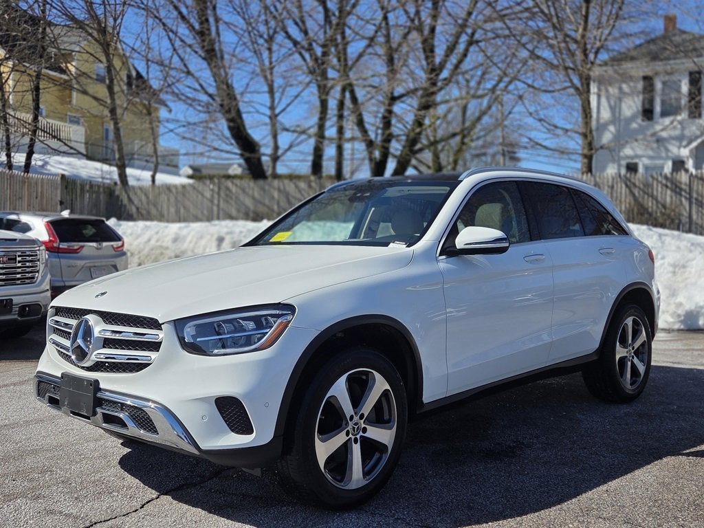 Used 2022 Mercedes-Benz GLC 300 4MATIC w/ Premium Package Lite image 2