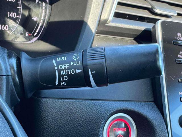 Used 2020 Honda Insight Touring image 24