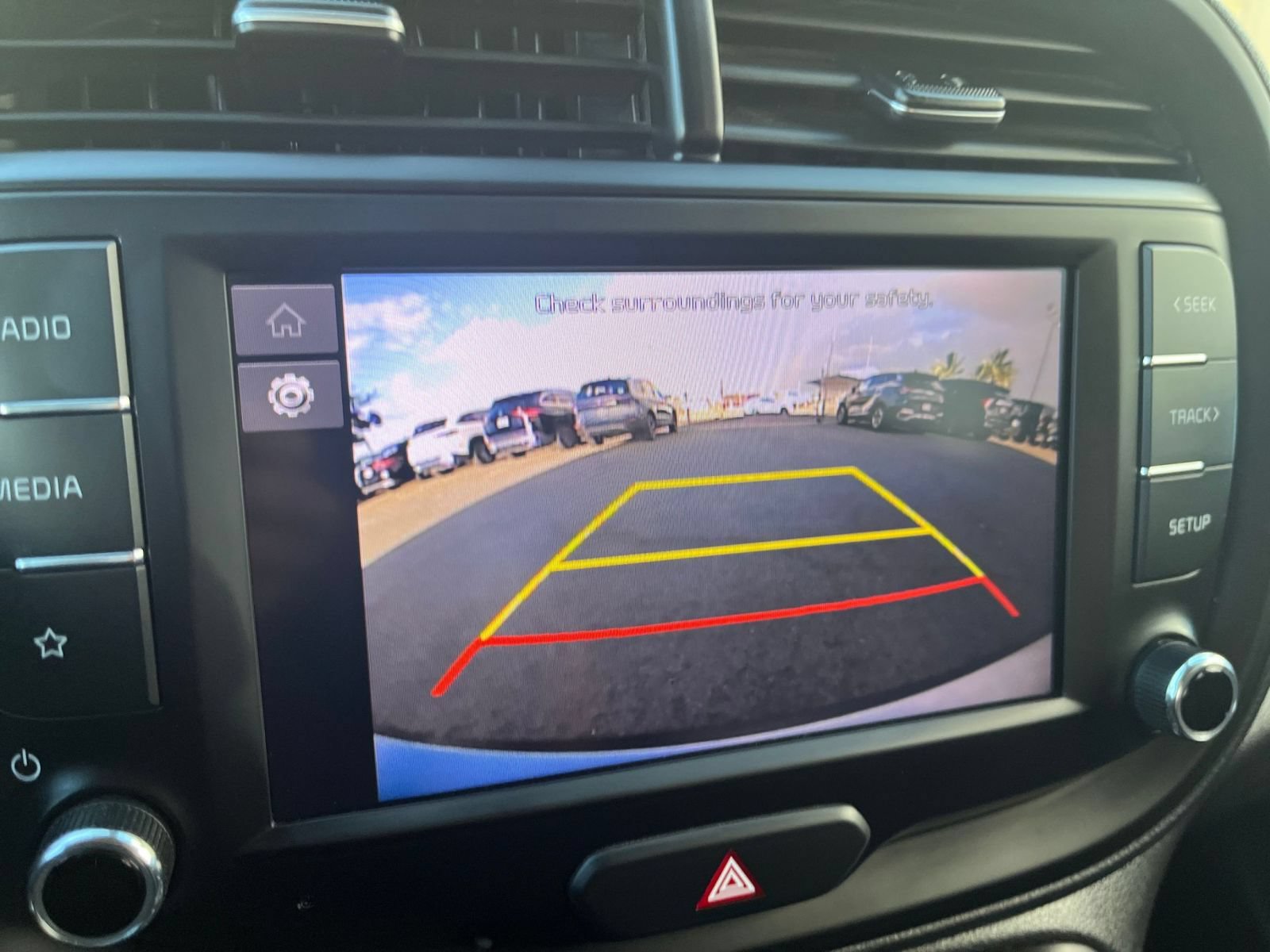 Used 2025 Kia Soul LX w/ LX Technology Package FWD image 21