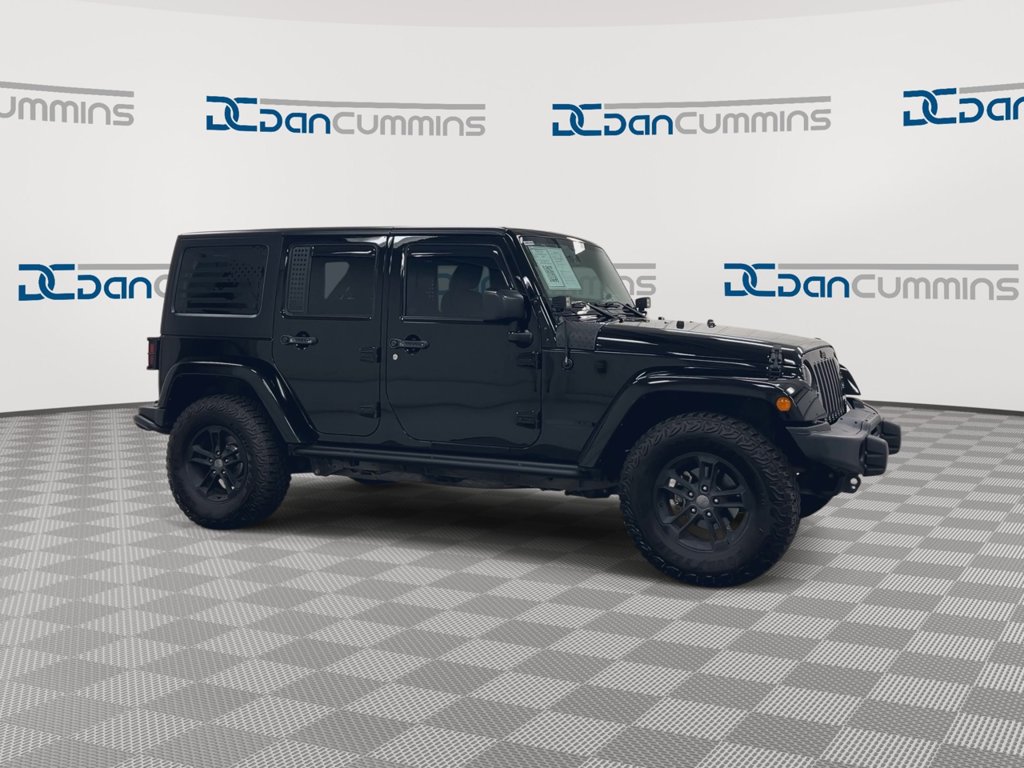 Used 2017 Jeep Wrangler Unlimited Sahara AWD/4WD image 2
