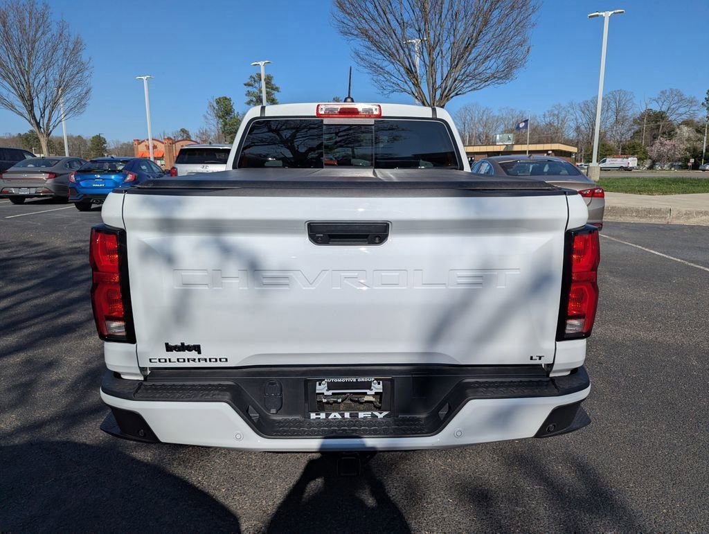 Used 2024 Chevrolet Colorado LT w/ LT Convenience Package III image 7