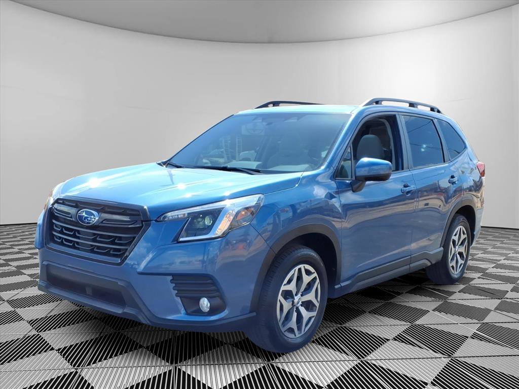 Used 2023 Subaru Forester Premium AWD/4WD image 4