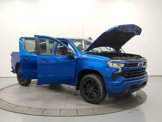 Used 2024 Chevrolet Silverado 1500 RST w/ Z71 Off-Road Package AWD/4WD image 9