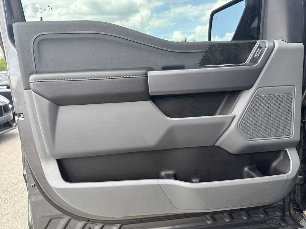 New 2025 Ford F150 Lightning XLT image 10