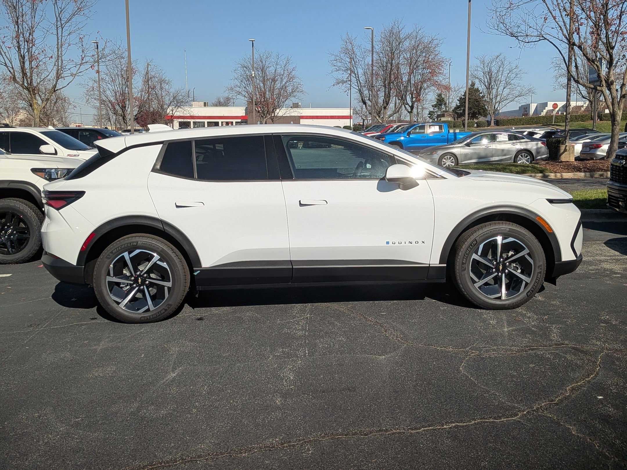 New 2026 Chevrolet Equinox EV LT image 16