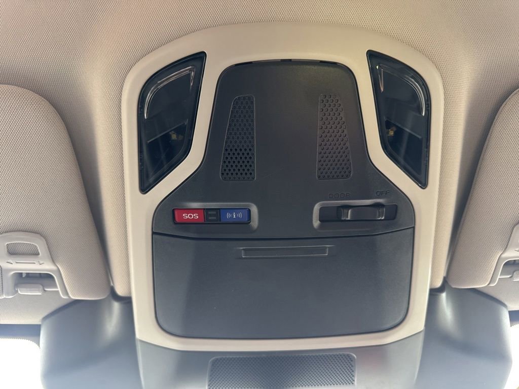 Used 2025 Subaru Outback Premium image 25