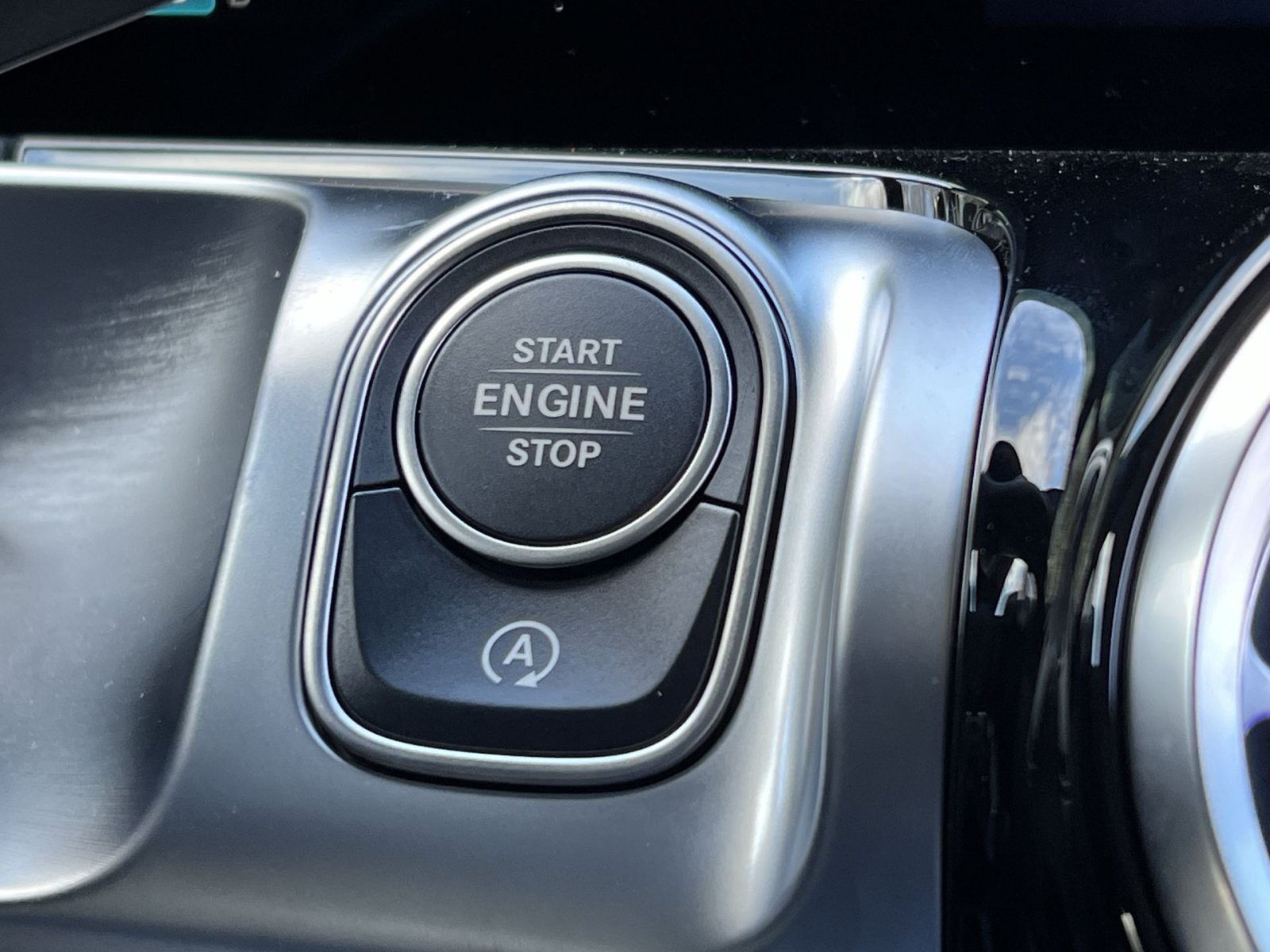 Used 2026 Mercedes-Benz GLB 250 4MATIC image 31
