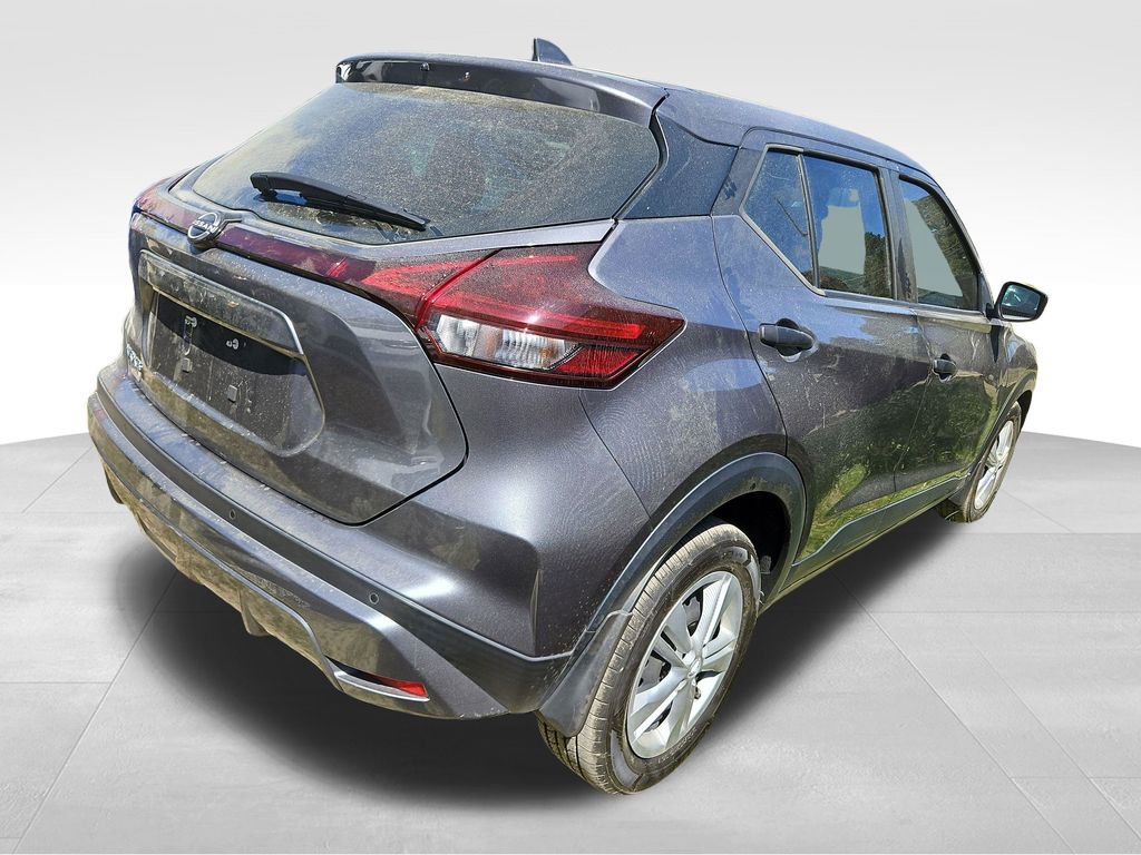 Used 2023 Nissan Kicks S image 6