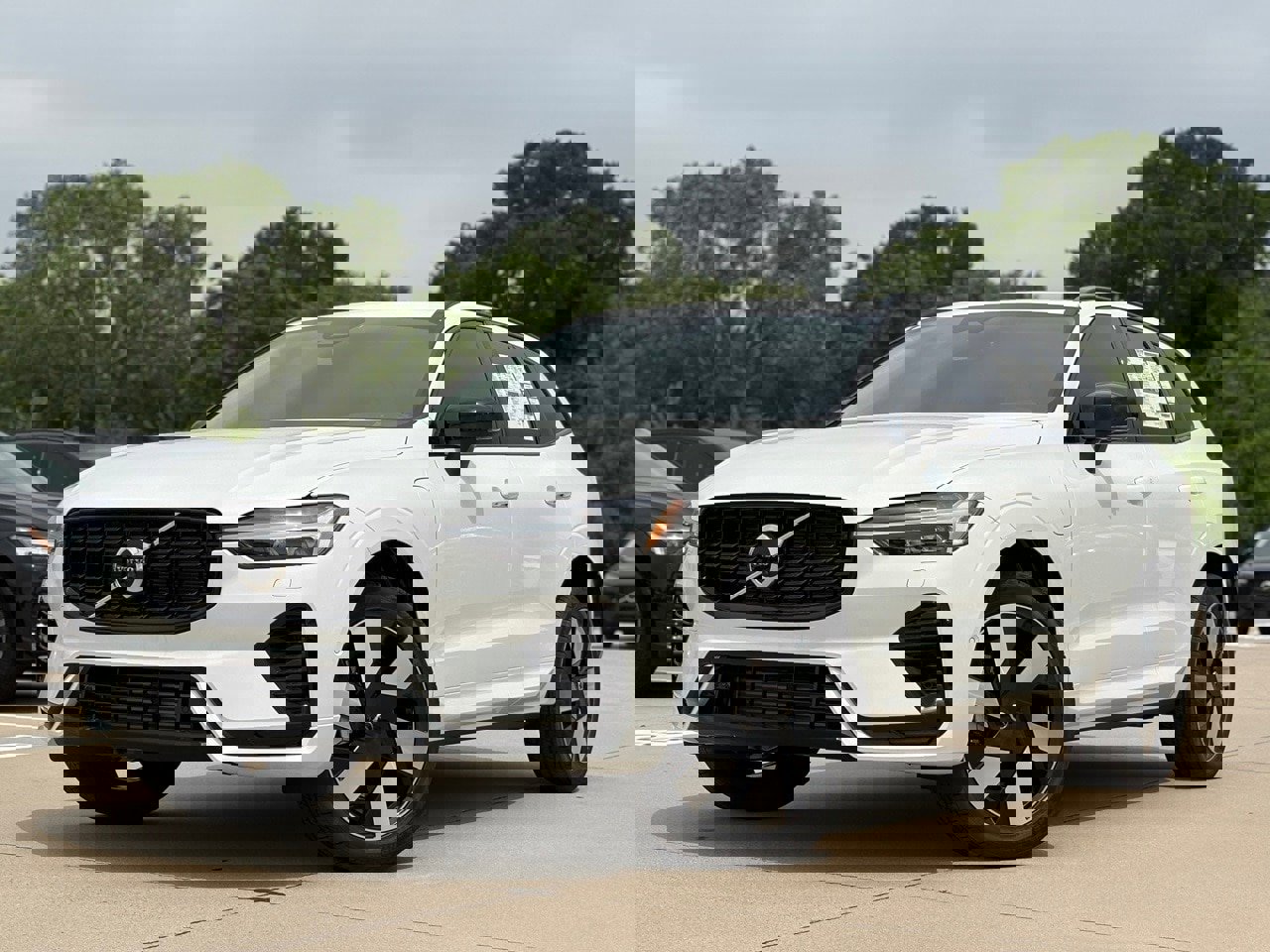 New 2025 Volvo XC60 T8 Plus w/ Protection Package Premier image 1