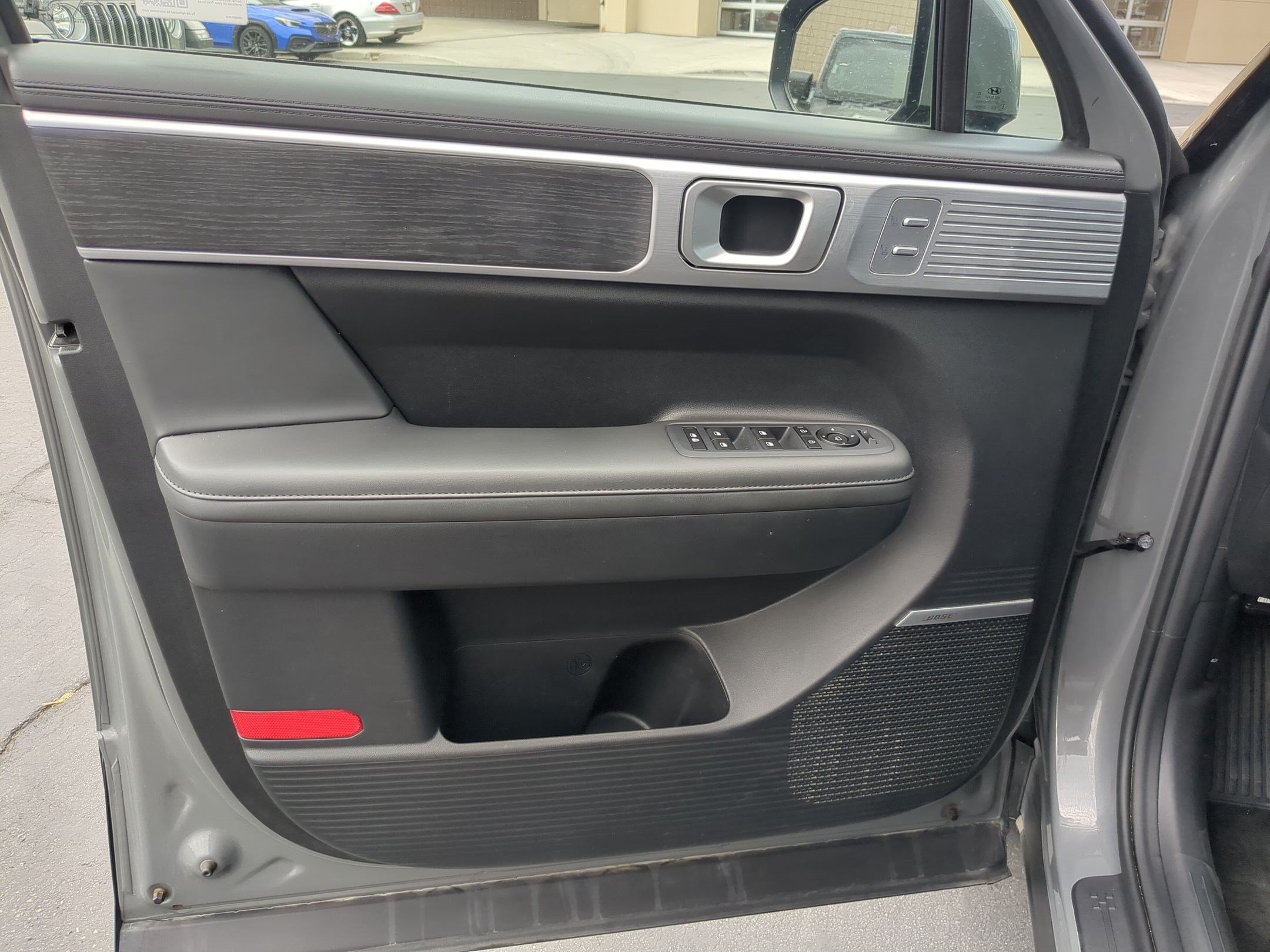 Certified 2024 Hyundai Santa Fe Limited AWD/4WD image 15