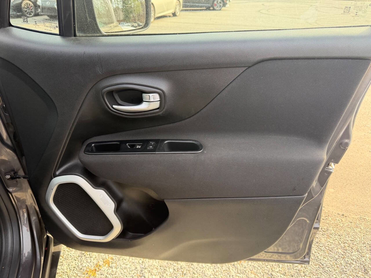 Used 2015 Ford Edge Titanium w/ Equipment Group 302A FWD image 32
