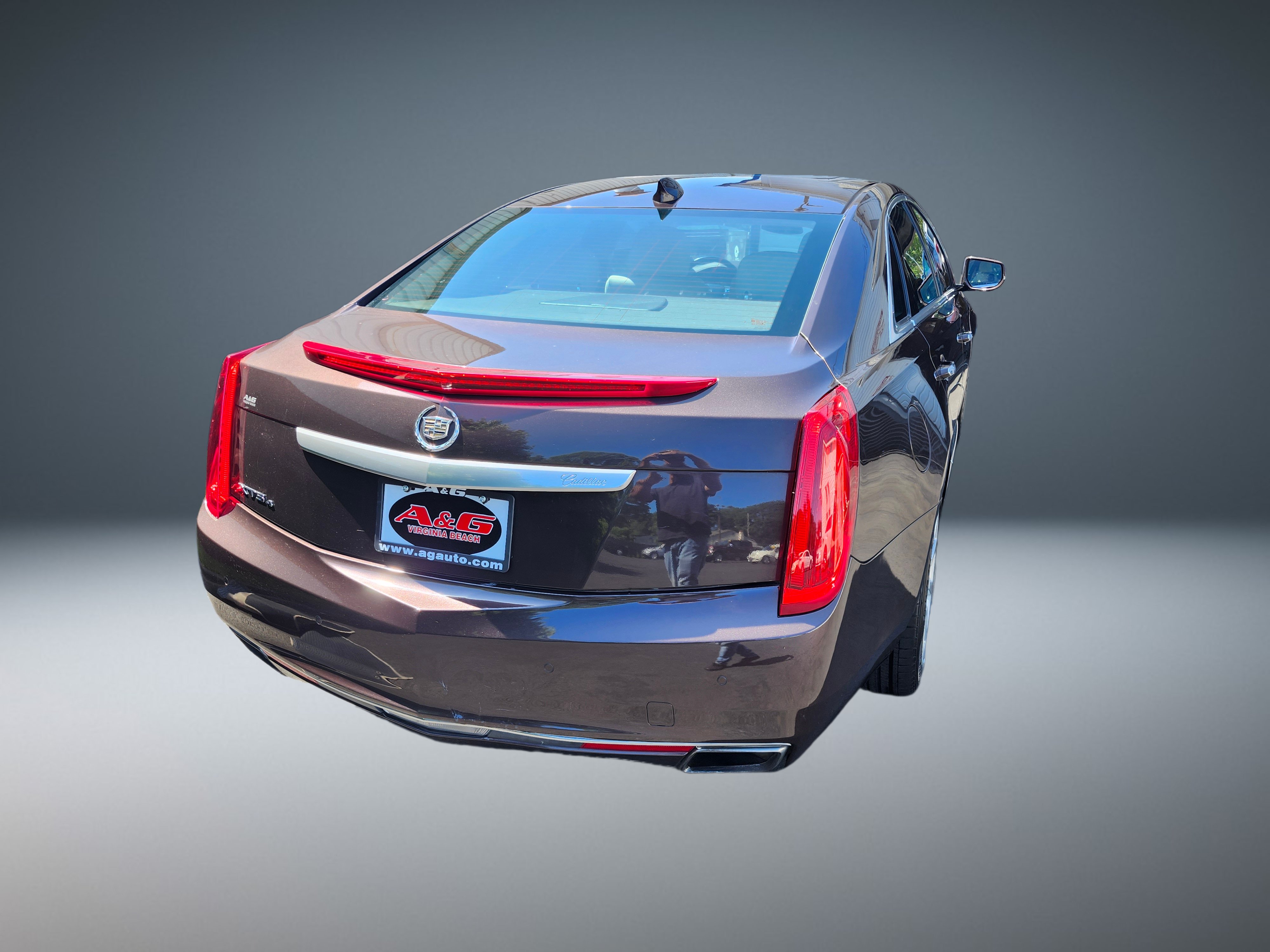 Used 2015 Cadillac XTS Luxury w/ Driver Awareness Package AWD/4WD image 3