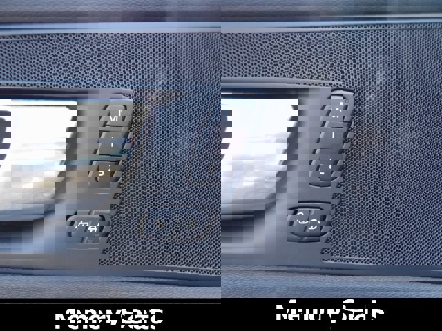 Certified 2025 Volvo XC60 B5 Plus image 12