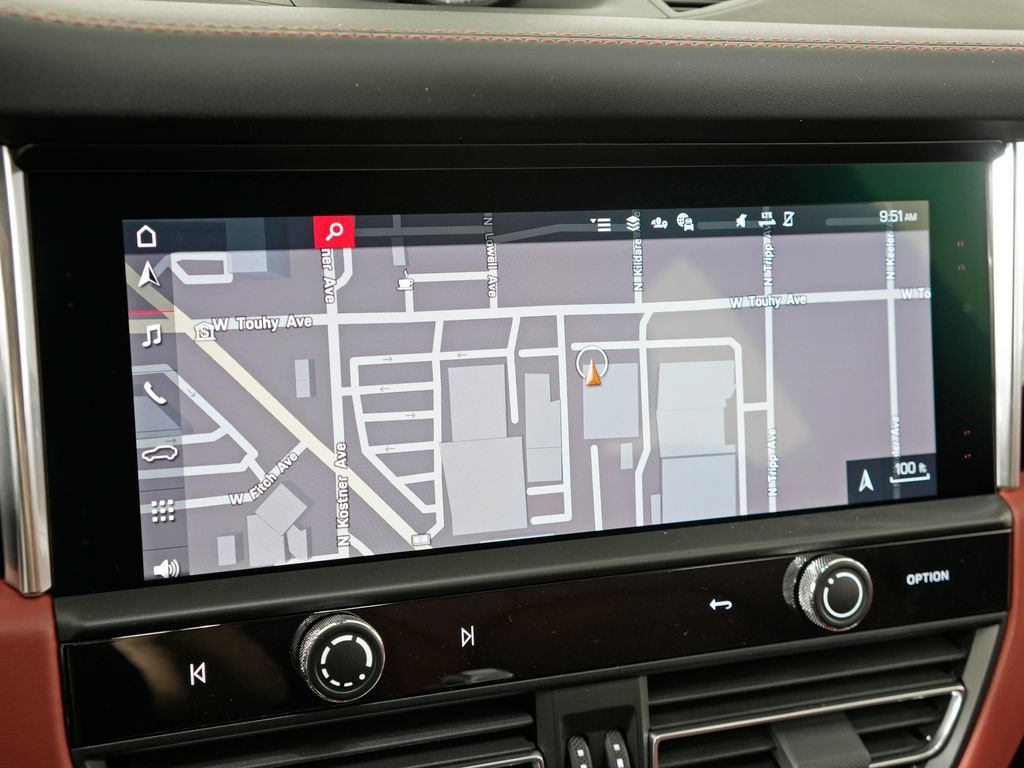 Certified 2026 Porsche Macan AWD/4WD image 27